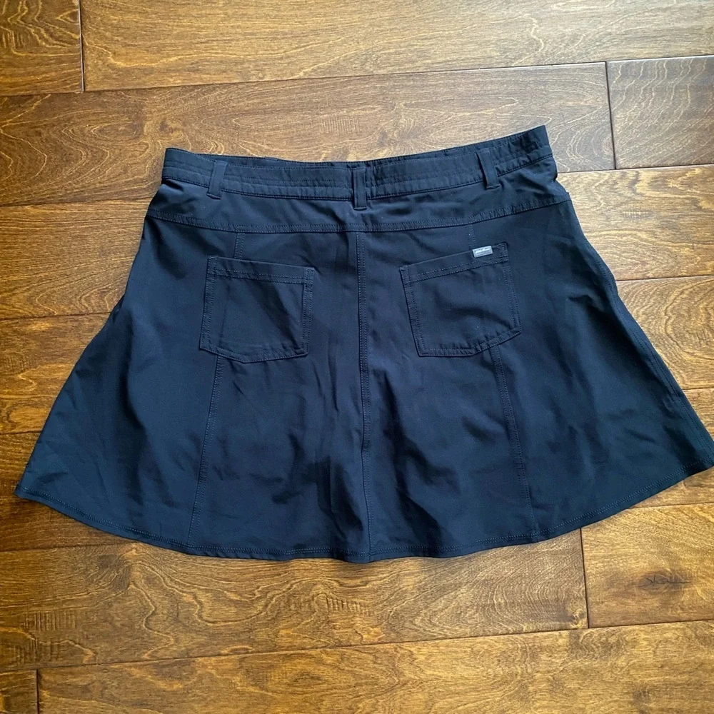 Eddie Bauer Athletic Skirt Sz 12 Black Lined w/ Built-in Bike Shorts - Picture 2 of 10